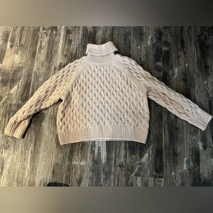 H&M women’s turtleneck